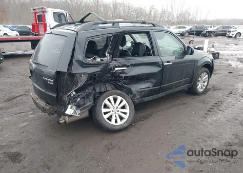 2011 Subaru Forester 2.5X Premium z USA, uszkodzony, nr VIN JF2SHADC4BH749384